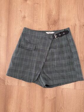 Mint Green, Gray and Black Belted Skort